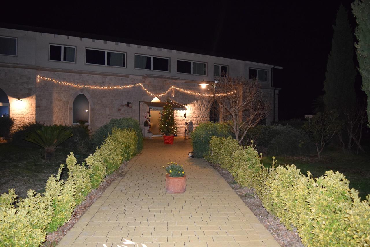 Zyra Garden Club Bed & Breakfast Acquaviva delle Fonti Eksteriør bilde